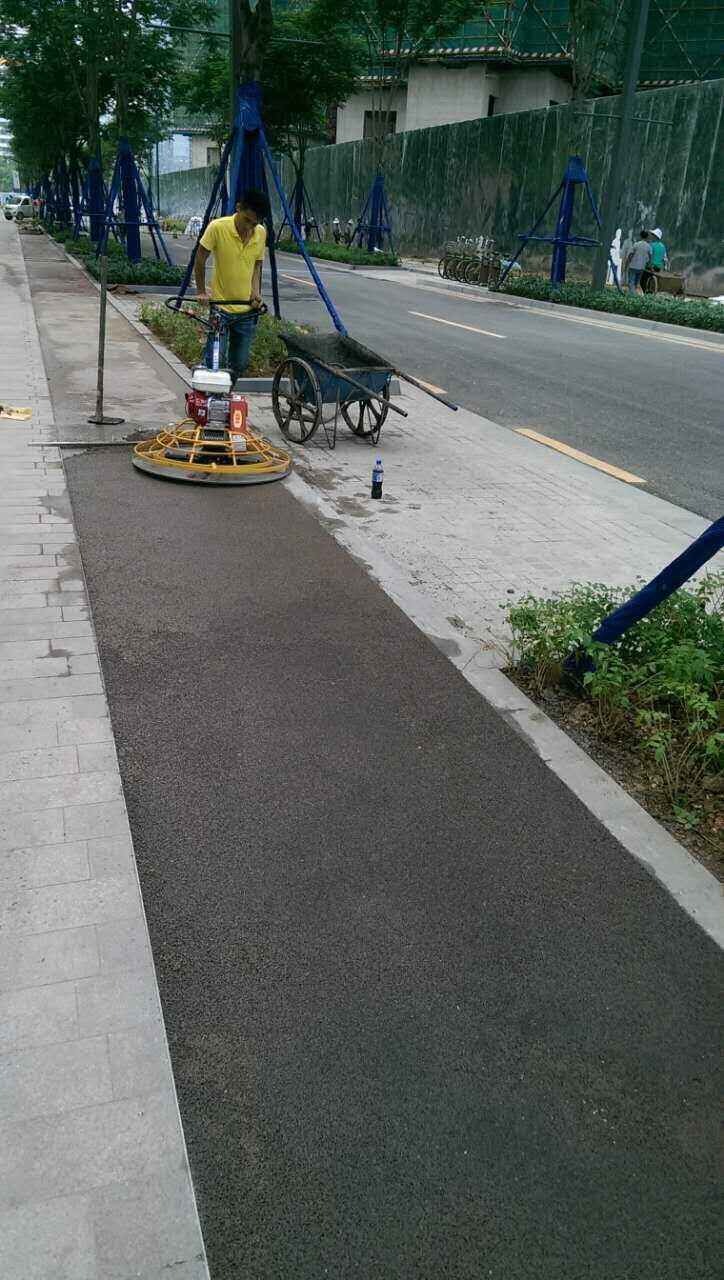 广东深圳透水混凝土地坪施工工艺流程