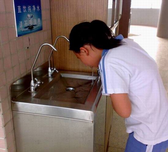 深圳学校校园直饮水机安装维护_学校校园直饮水机定制