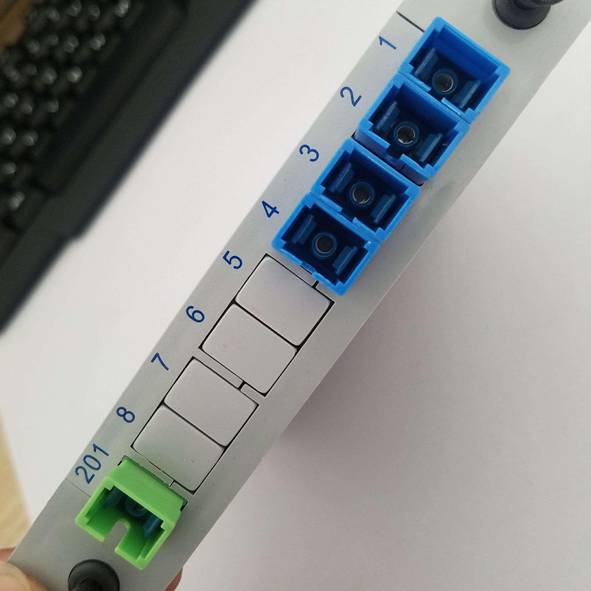 供应附件1分4光纤分路器插片式PLC分光器
