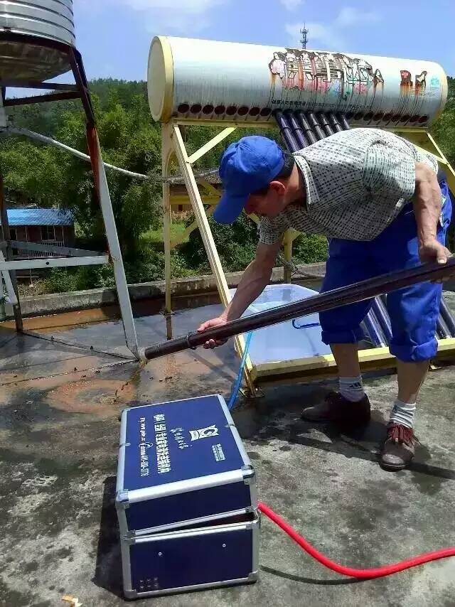 为什么要发展家庭服务业，家用电器污垢细菌等会危害身心健康