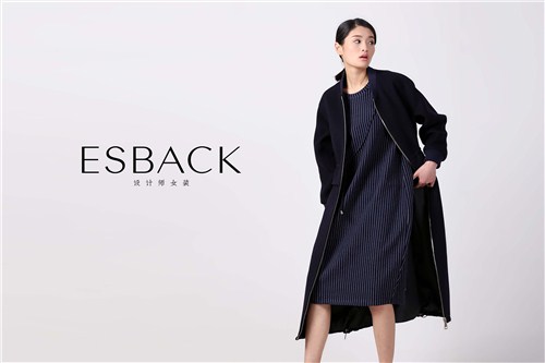 折扣品牌女装加盟品牌服装加盟政策浙江女装品牌服装加盟店伊思君凯供-长呢外套女