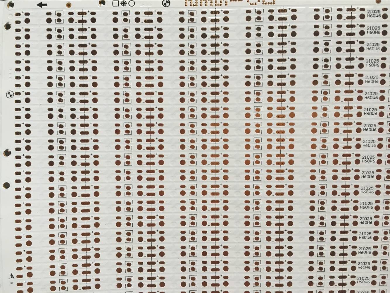 LED七彩灯带电路板5050