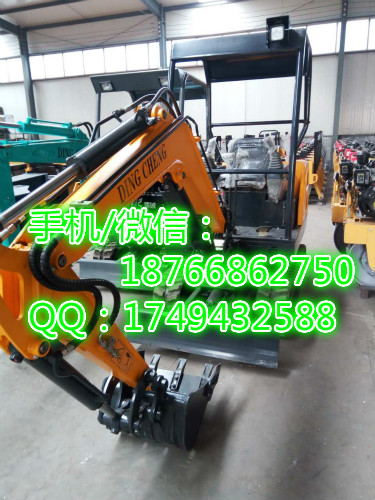 福建泉州果园用1.8吨液压挖掘机 小型履带式挖掘机铲斗 先导操作小挖机