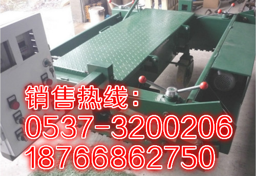 甘肃酒泉可变频无极调速液压传动2.5米塑胶跑道摊铺机价格 人造草坪运动场地自动化铺设机器 高效低耗