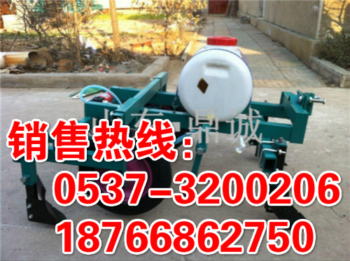 安徽宣城手扶拖挂式绿色地膜覆盖机 农作物喷药覆膜机 花生土豆喷药覆膜种植机