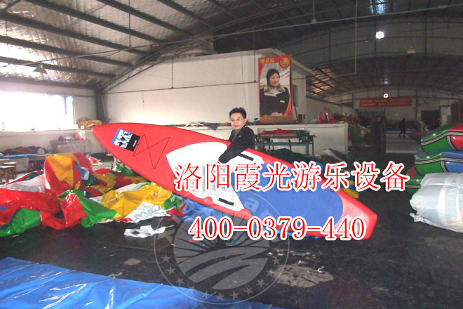 彩色水上滚筒哪家便宜