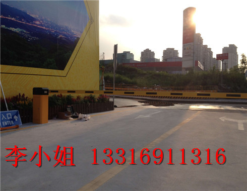 车位划线反光效果哪家好,横沥车位划线施工