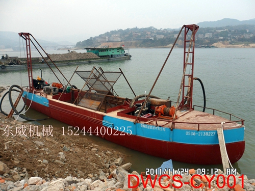滁州打开舱底自动卸沙的采沙船即抽沙运沙船
