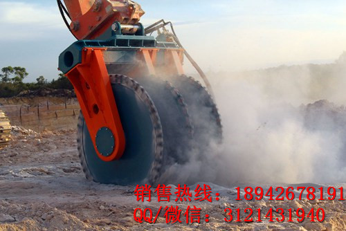 挖掘机改装开山锯 柳工岩石锯 适用200-300型挖机 现货供应
