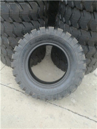9.00-20铲车胎 工业装载机轮胎  三包
