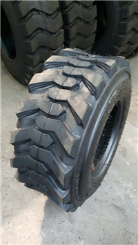 山东厂家批发14-17.5滑移式装载机轮胎 铲车轮胎