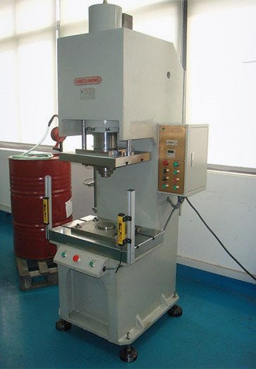 小型液压机-数控四柱单柱液压机-上海铸恩实业有限公司