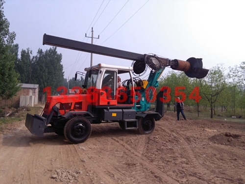 轮式加压旋挖钻机建房地基打桩机首先机型