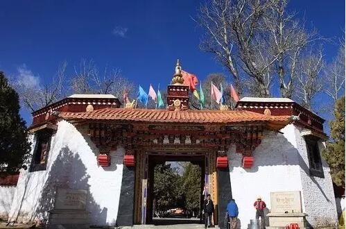 兰州旅游滑雪租车|兰州旅行租车包车公司|庆源供