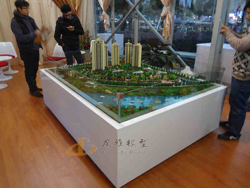 广雅模型   佛山恒大帝景巡展