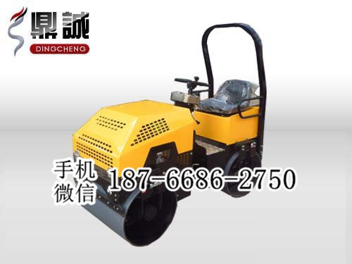 广西贺州液压行走液压振动双钢轮1吨震动压路机 小型驾驶式压路机厂家现货供应 柴油动力强劲 基础路缘石振动碾