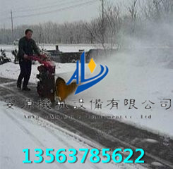 伊犁滚刷扫雪机 手推式 双链条传动电启动 小型路面清雪机1米