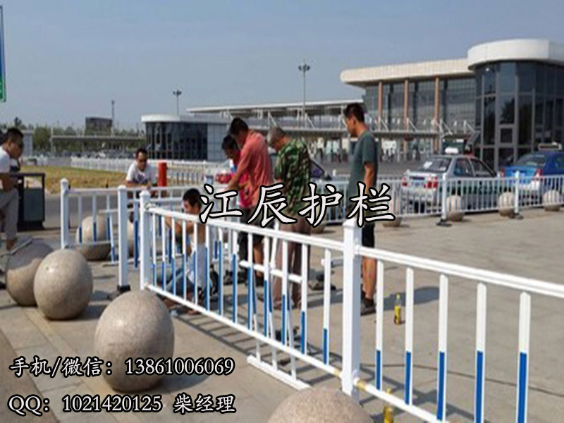 【锌钢护栏】钢护栏厂家_锌钢护栏规格_j江辰护栏