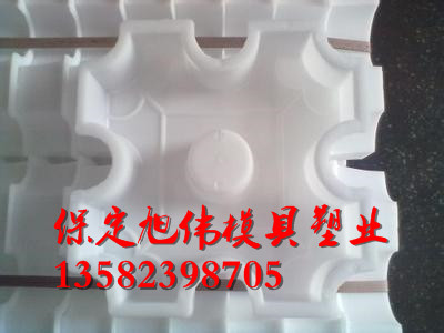 植草九孔砖模具制作详情介绍