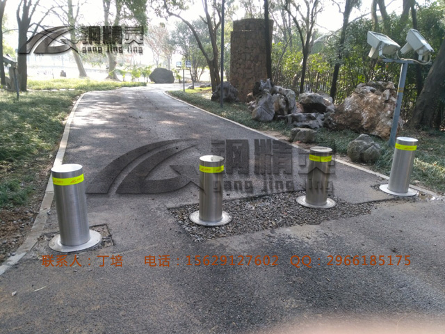 武汉升降路桩 湖北半自动升降路桩 防冲撞路桩批发 路桩价格