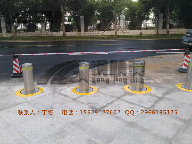 武汉路桩批发 可移动路桩图片 专业生产路桩 湖北路桩厂家 钢精灵升降路桩 部队路桩拦截