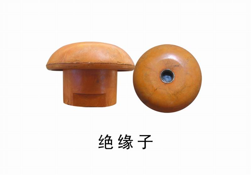 久鼎汽配厂家 供应绝缘子