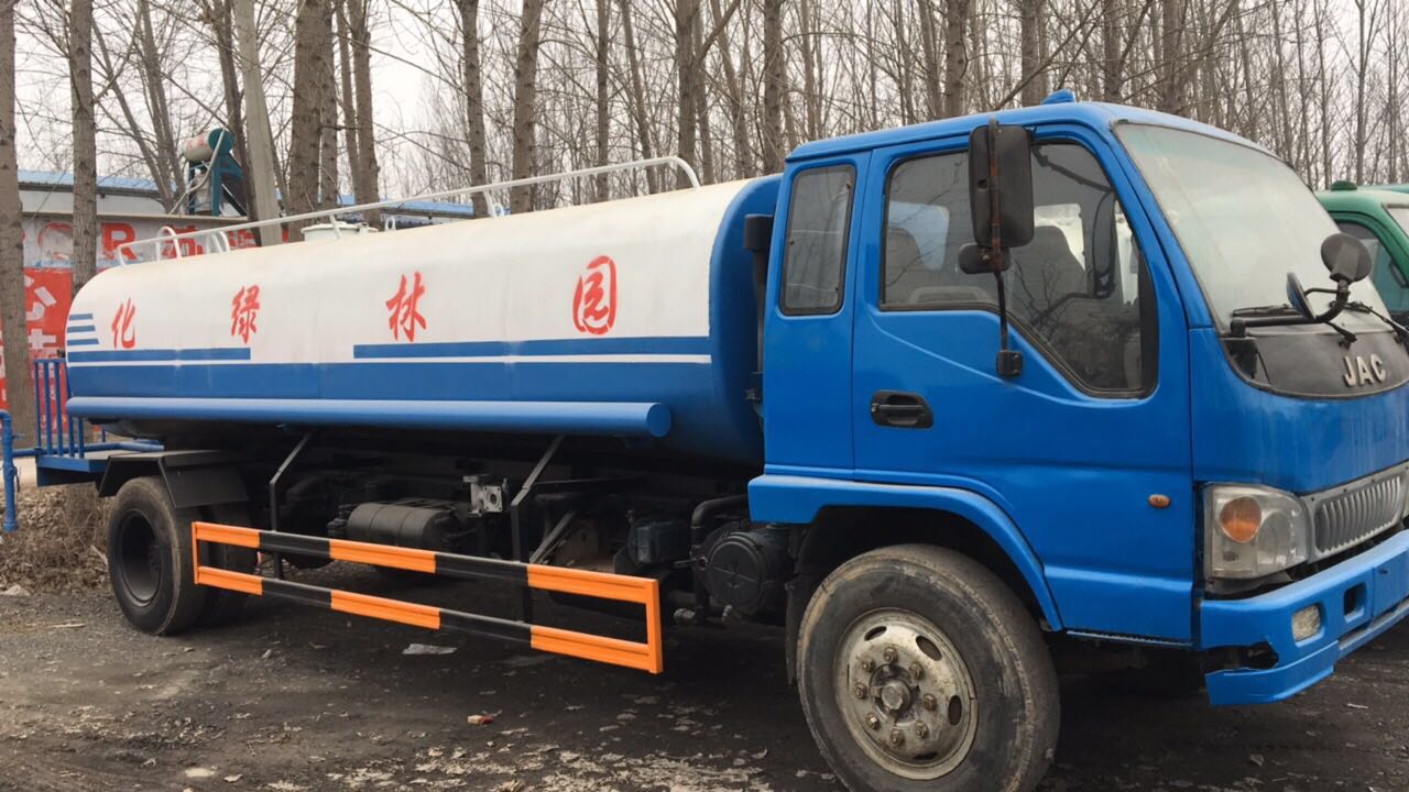 哪里卖的二手洒水车质量好价格低（全国包送）