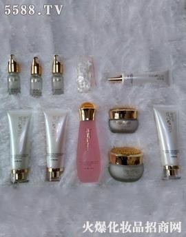 伊美汇水嫩保湿系列_保湿产品效果_国内保湿护肤品_秀汇供