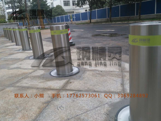 湖北厂家半自动升降路桩 防冲撞路桩批发 路桩价格 汉口火车站升降路桩厂家 钢精灵升降路桩