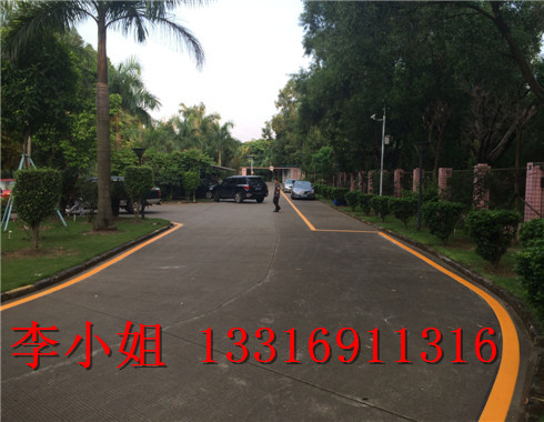 驾校停车场车位划线哪家施工效果好 华山车位划线标准
