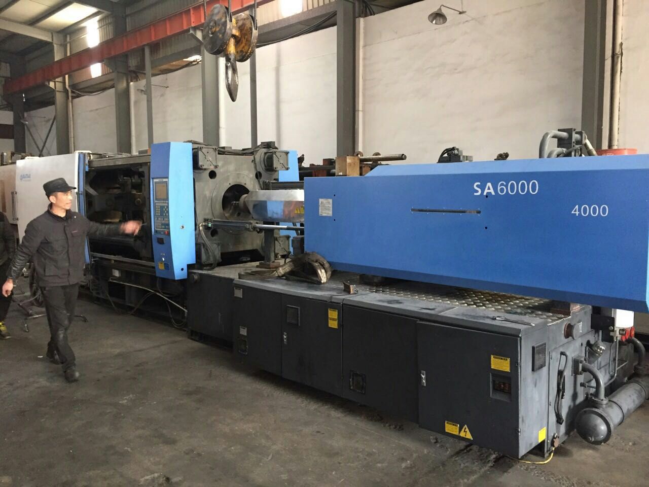 厂家低价转让注塑机530T，600T，780T,二手注塑机批发商