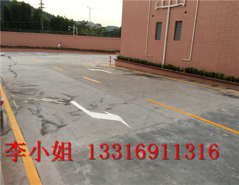 嘉北汽车4S店车位划线施工 划网格线