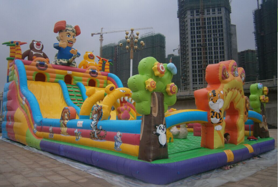 大滑梯充气城堡