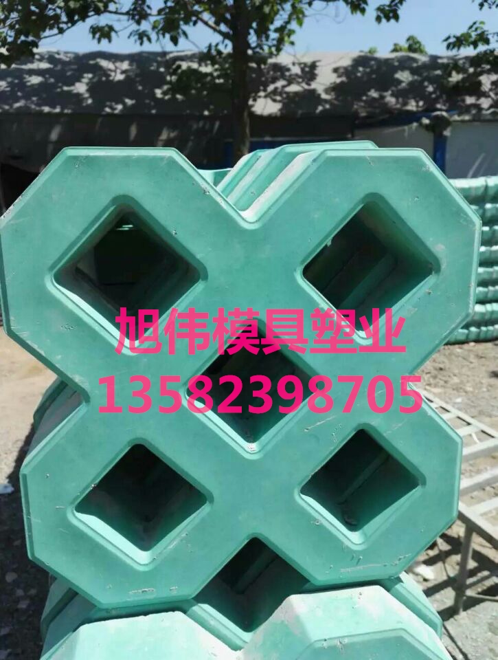 植草双8字草坪砖模具市场价格区别
