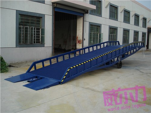 移动登车桥型号_移动式登车桥_直销移动登车桥发货|威尔力供