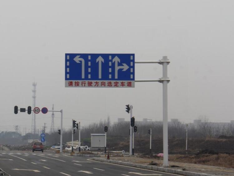 岗亭厂家|天安交通武汉交通信号灯服务完善，夏不为利!