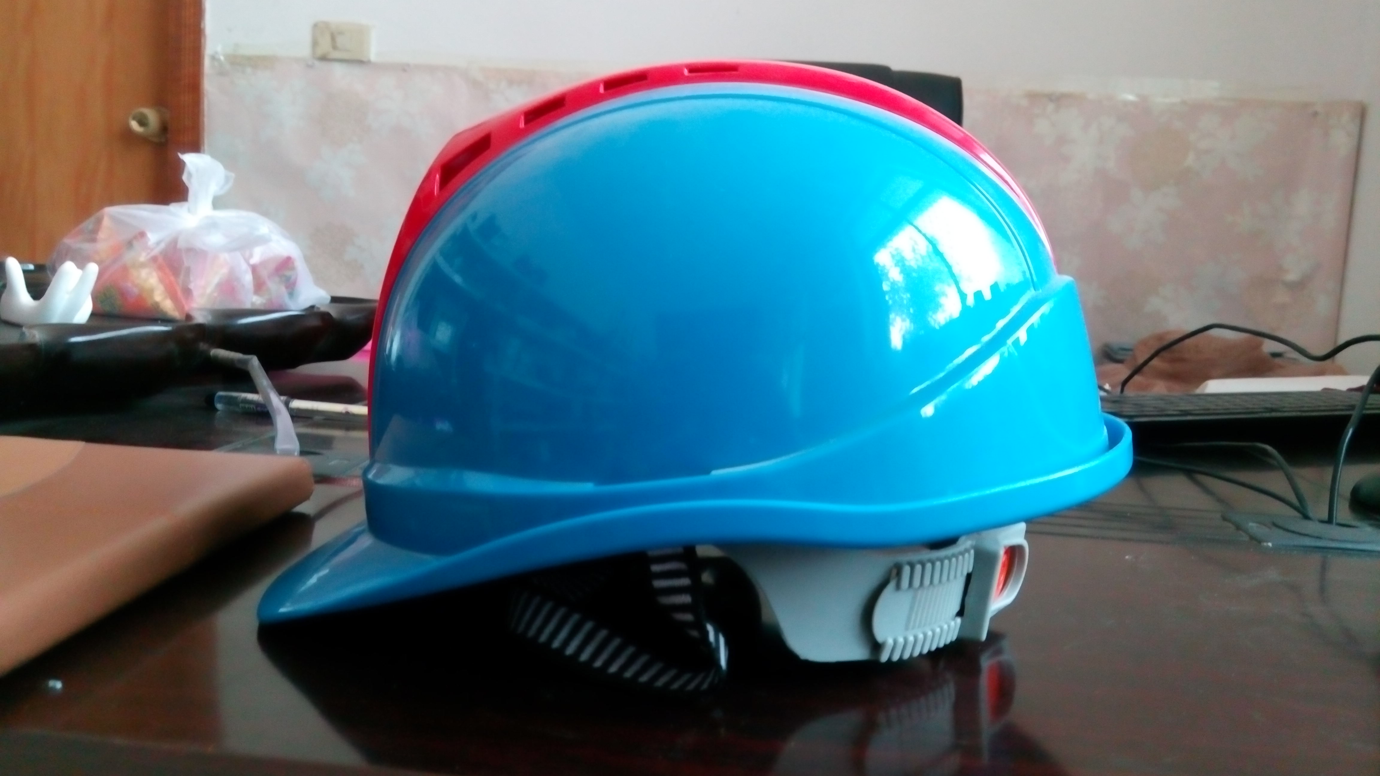 玻璃钢V型安全帽/电力安全帽厂家