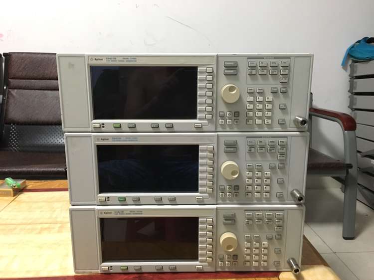 Agilent E4421B RF信号发生器