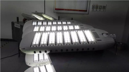 led路灯供应商,led路灯批发,led户外照明