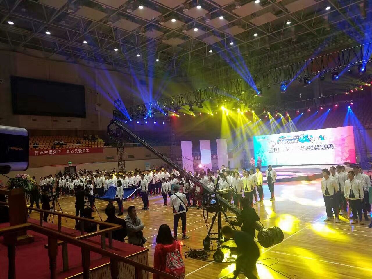上海大型led屏租赁公司电话