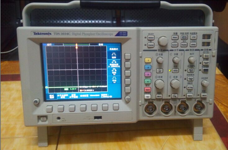 泰克TDS3034C 数字荧光示波器