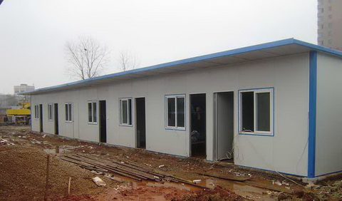 甘肃酒泉长期合作建筑公司供应工地用岩棉板彩钢活动板房