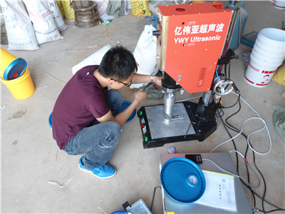 机油桶盖焊接机北京机油桶盖焊接机