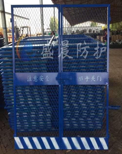 电梯安全门现货-杭州施工电梯防护门-荥阳制作施工电梯门