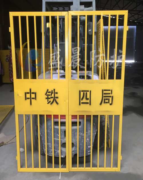 福建施工电梯防护门/人货电梯安全门/施工电梯安全门专业厂家