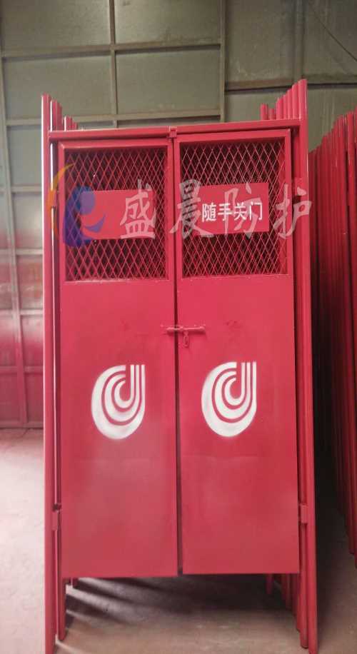 工地电梯防护门现货 施工电梯防护门现货 工地电梯