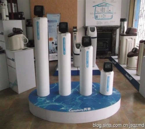 净水机换滤芯视频/徐州海尔施特劳斯净水机/沁园净水机售后电话