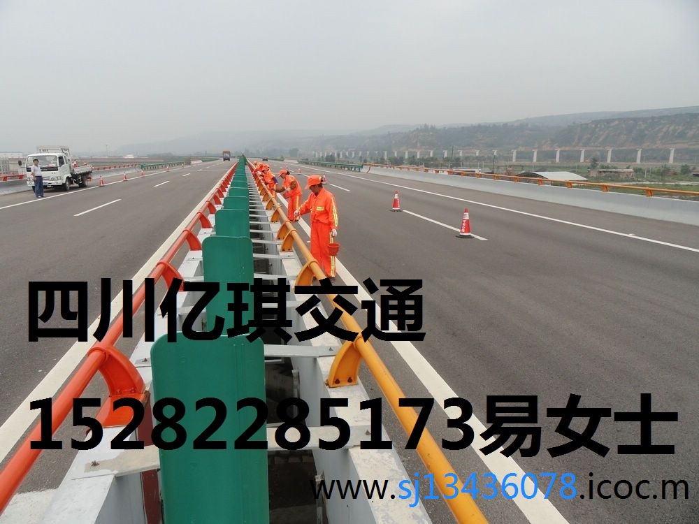 道路波形防护栏道路波形防护栏价格道路波形防护栏批发