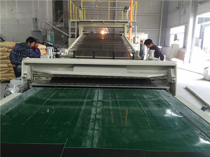 塑料片材生产线——江苏塑料机械厂家