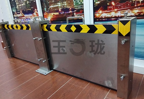 不锈钢防汛挡水板厂家电话挡水门，挡水门